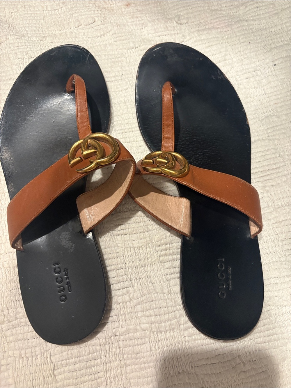 Gucci Brown Leather GG Thong Sandals with Gold Hardware authentic 39 1/2 - Picture 3 of 4